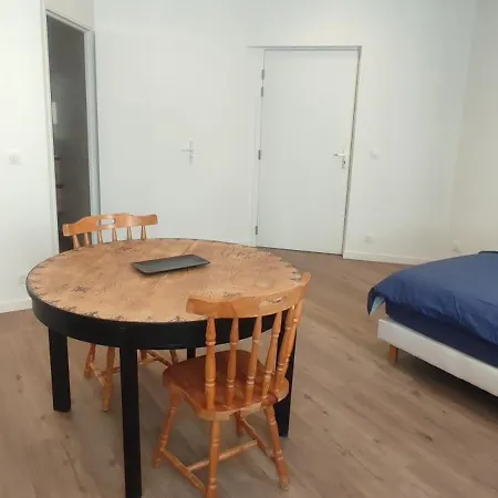 1g 35m2 1 Etage Saujon