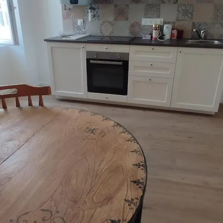 1g 35m2 1 Etage Apartmán *